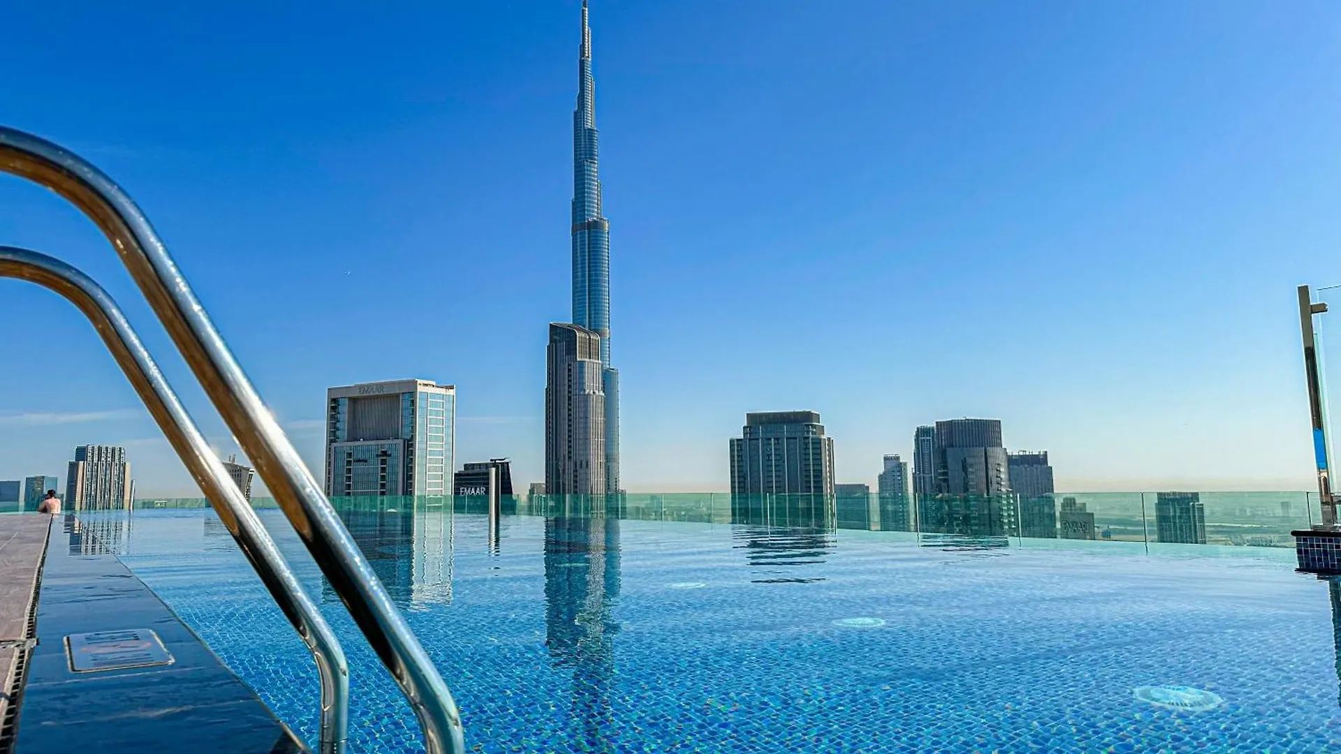Sky-High Oasis Burj Khalifa Views, Rooftop Infinity Pool, 3Br Apartment In Paramount Hotel Midtown Dubai 0*,  United Arab Emirates