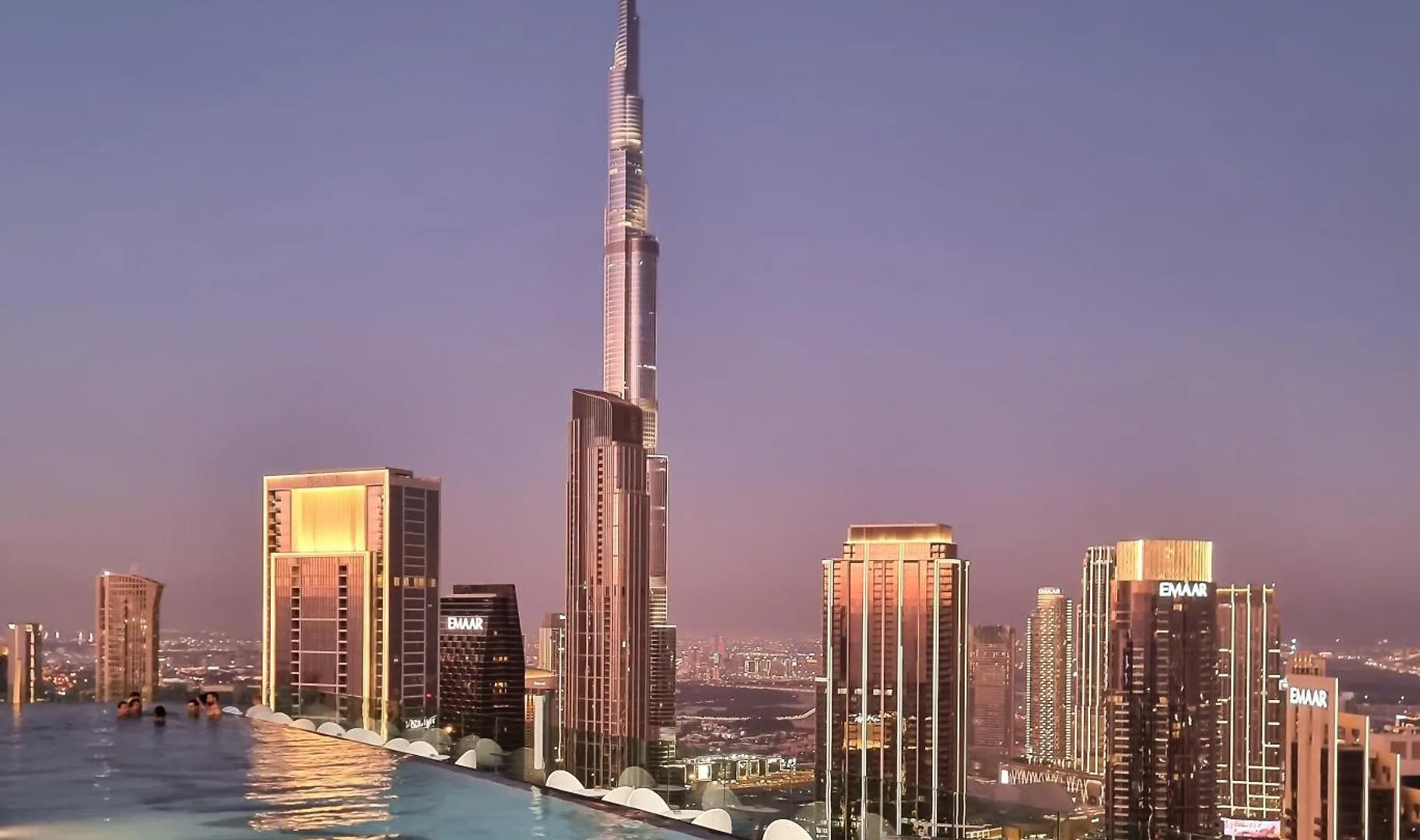Sky-High Oasis Burj Khalifa Views, Rooftop Infinity Pool, 3Br Apartment In Paramount Hotel Midtown Dubai United Arab Emirates