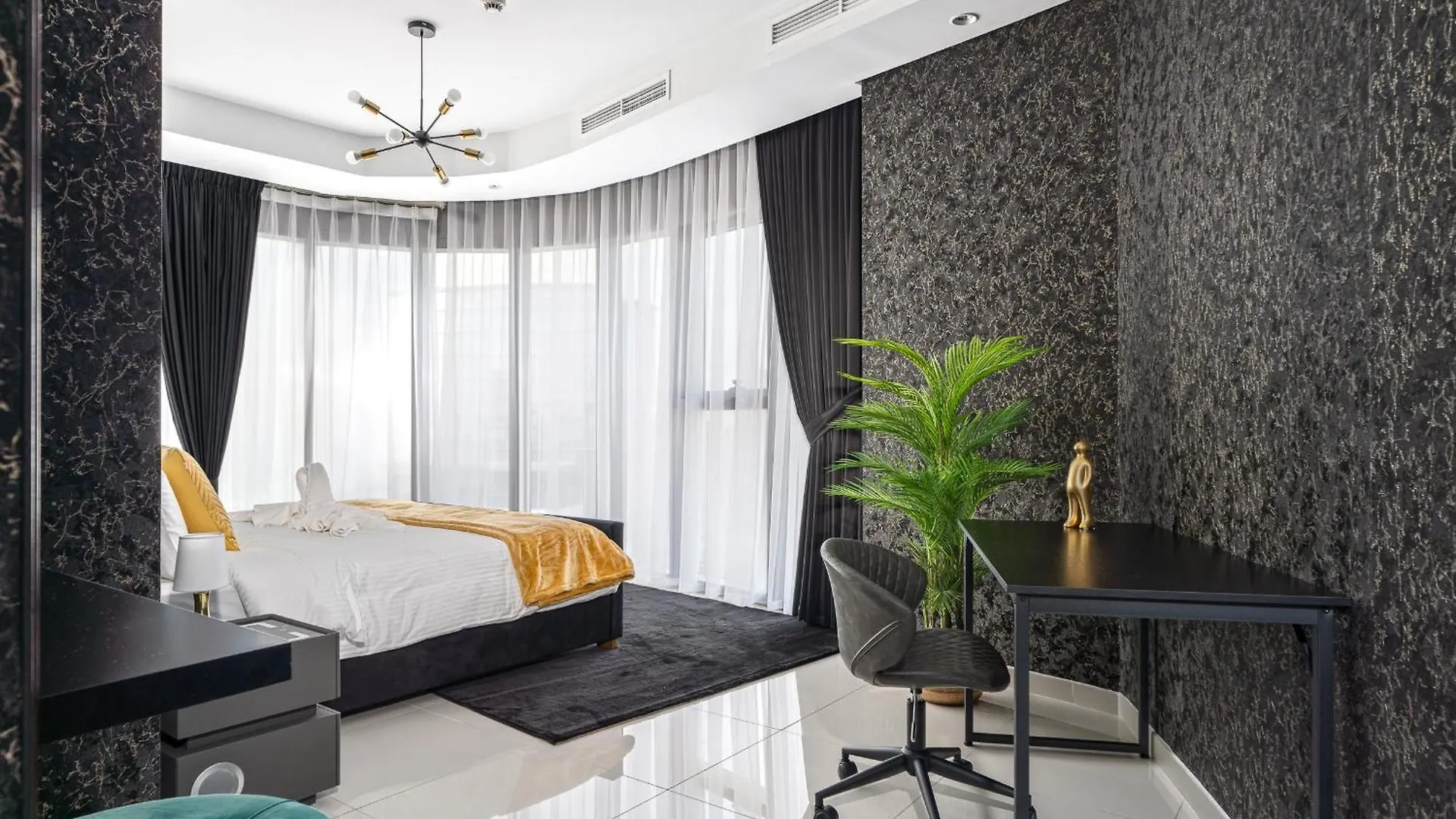 Sky-High Oasis Burj Khalifa Views, Rooftop Infinity Pool, 3Br Apartment In Paramount Hotel Midtown Dubai 0*,  United Arab Emirates