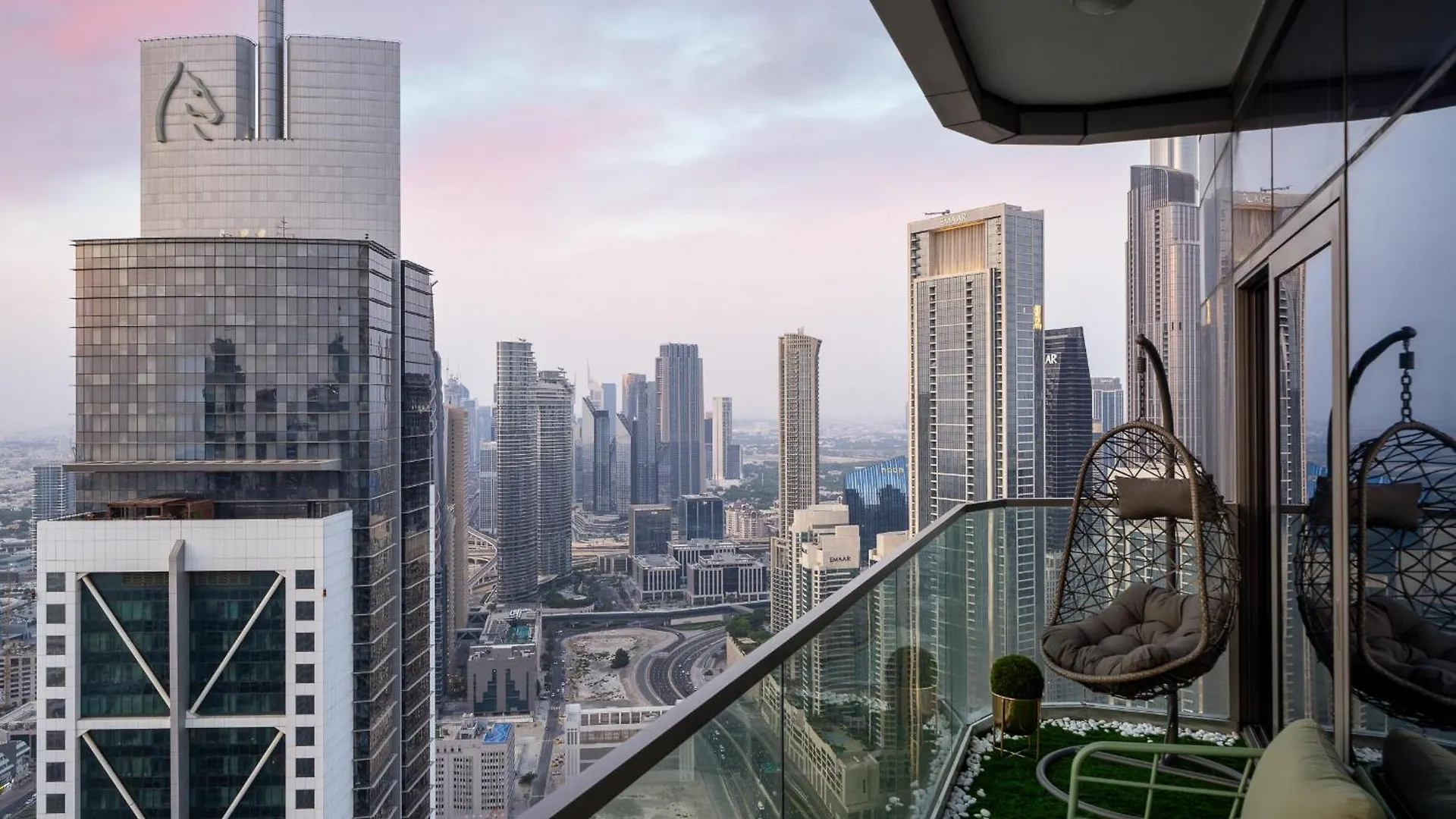 Sky-High Oasis Burj Khalifa Views, Rooftop Infinity Pool, 3Br Apartment In Paramount Hotel Midtown Dubai 0*,  United Arab Emirates