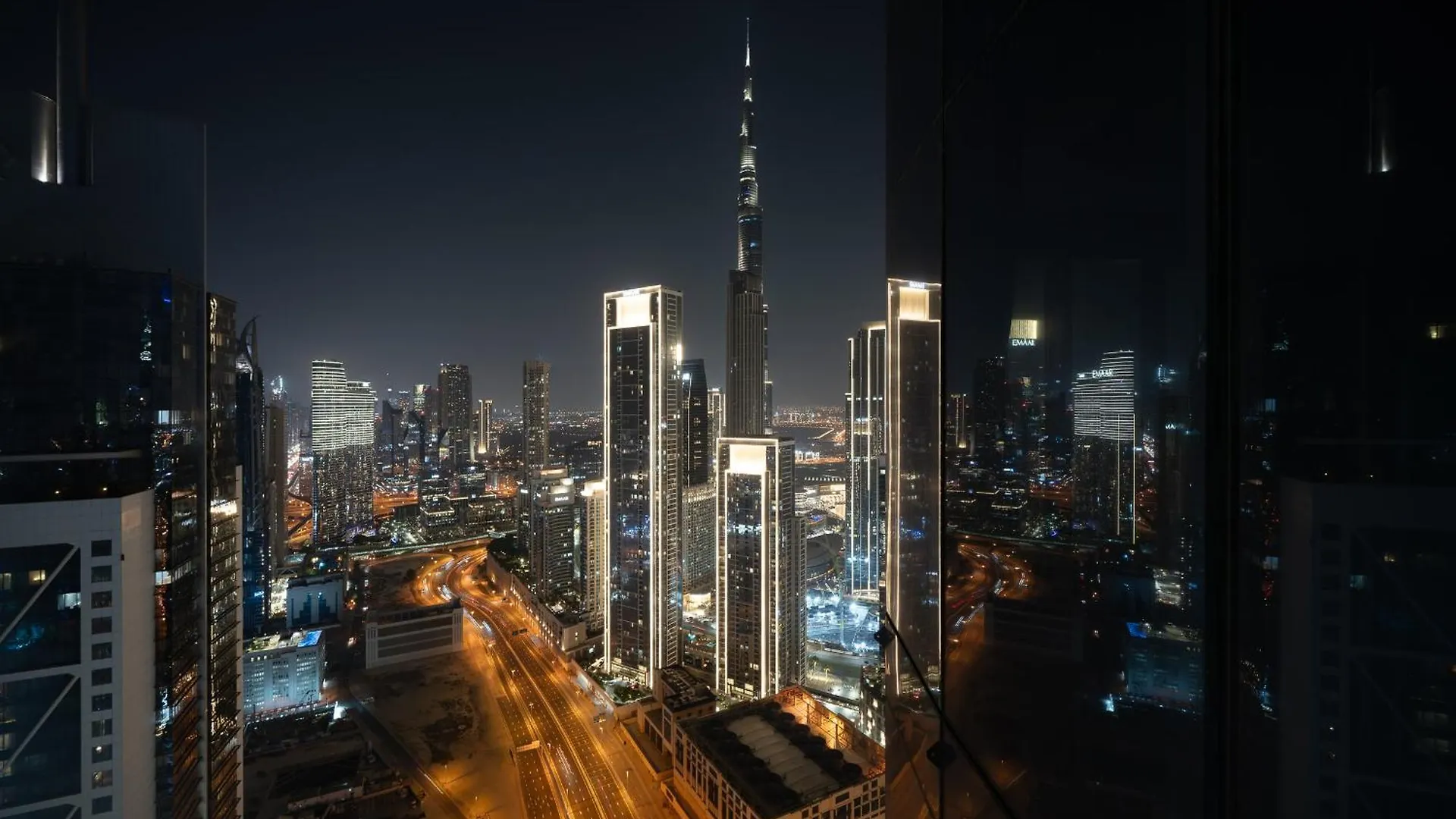 Sky-High Oasis Burj Khalifa Views, Rooftop Infinity Pool, 3Br Apartment In Paramount Hotel Midtown Dubai United Arab Emirates